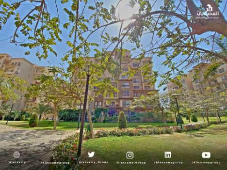 شقه للايجار المفروش بمدينتي 96متر فيB6تطل علي الشارع الرئيسي